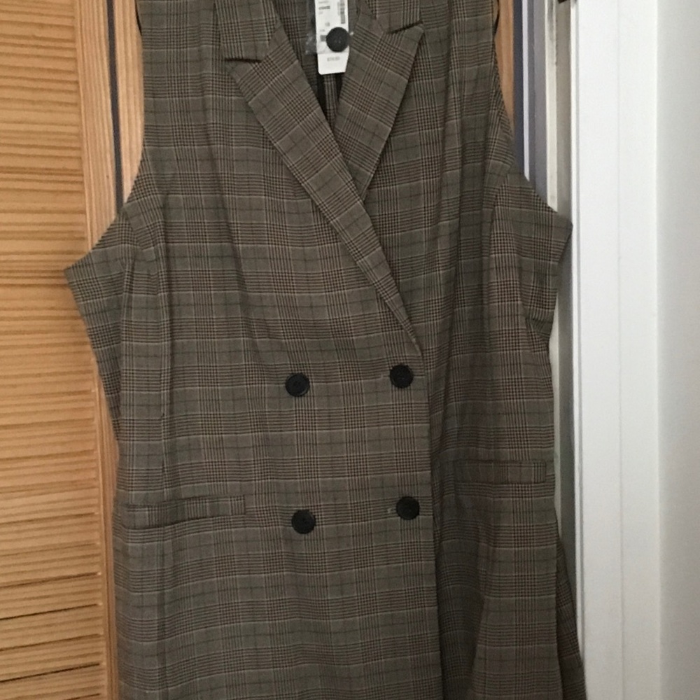 New Michael Studios tan plaid vest
